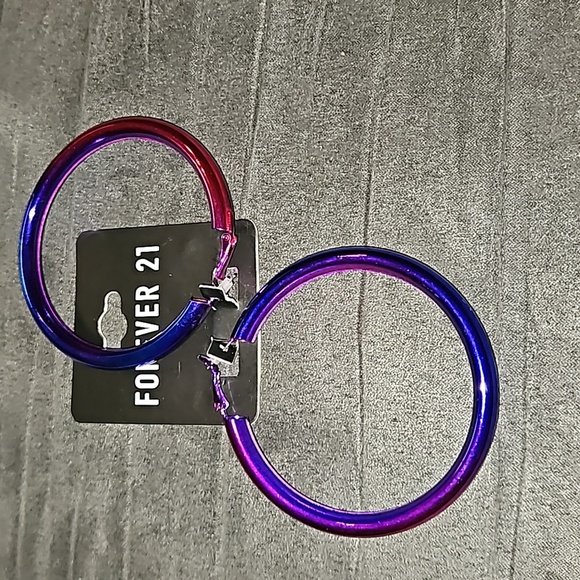 Forever 21 Womens Pierced Tortoise Pink Blue Purple Iridescent Hoop Earrings - Picture 3 of 3